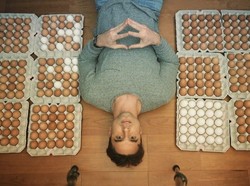 Pria Ini Jalani Eksperimen Makan 900 Telur Sebulan, Ngaku Merasa Lebih Bugar