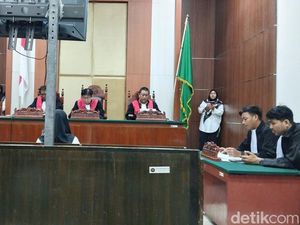 Andi Fatmasari Calo Akpol Rp 4,9 M di Makassar Minta Divonis Tidak Bersalah Andi Fatmasari Calo Akpol Rp 4,9 M di Makassar Minta Divonis Tidak Bersalah