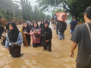 Maros Diterjang Banjir, 100 Ribu Warga Terdampak Maros Diterjang Banjir, 100 Ribu Warga Terdampak