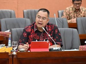 Legislator Yakin Dirjen Bea-Cukai Djaka Bisa Lawan Mafia: Beri Kesempatan Legislator Yakin Dirjen Bea-Cukai Djaka Bisa Lawan Mafia: Beri Kesempatan
