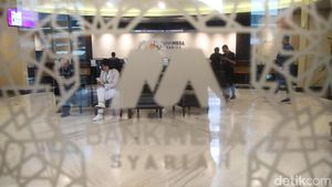 Bank Mega Syariah Berikan Hadiah Mobil Listrik ke Nasabah