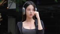 8 Potret Pianis Cantik dengan Tubuh Sempurna, Fotonya Dikira AI