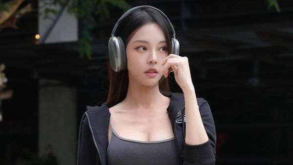 8 Potret Pianis Cantik dengan Tubuh Sempurna, Fotonya Dikira AI