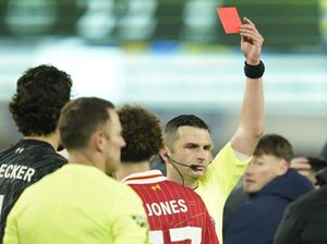 Everton Vs Liverpool Panas Usai Laga, Wasit Keluarkan 4 Kartu Merah