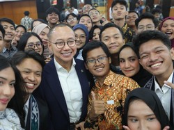 Eddy Soeparno Bicara Urgensi Transisi Energi ke Kampus-kampus