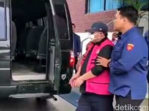 Ketua DPC PDIP Bondowoso Dicopot Saat Berada di Balik Bui Ketua DPC PDIP Bondowoso Dicopot Saat Berada di Balik Bui