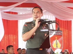 Bantu Warga, Pangdam Diponegoro Resmikan Jembatan Gantung Merah Putih di Klaten