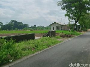 Pria di Tulung Klaten Diciduk Warga Diduga Hendak Maling Pupuk Urea Pria di Tulung Klaten Diciduk Warga Diduga Hendak Maling Pupuk Urea