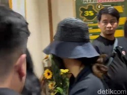 Verstek, Gugatan Cerai Sherina Munaf Dikabulkan