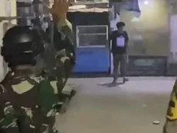 Kolaborasi Babinsa dan Bhabin Lumpuhkan Pria Bacok Warga di Jakbar