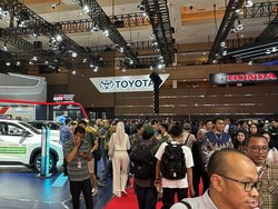 Orang Indonesia Tunda Beli Mobil Baru Gara-gara Ini?