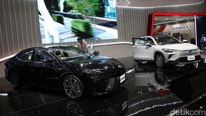 Tampilan Camry dan Corolla Cross Terbaru Luncuran Toyota