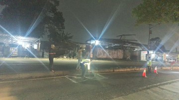 Jalan Berlubang di Bogor Makan Korban, PUPR Bergegas Menambal Jalan Berlubang di Bogor Makan Korban, PUPR Bergegas Menambal