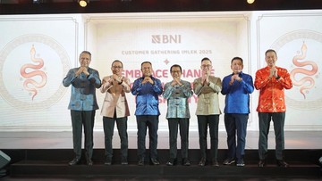 Cuan Maksimal di 2025: BNI Beri Jurus Rahasia pada Nasabah di Imlek Gathering
