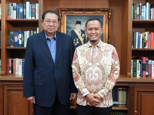 Agung Nugroho Dapat Wejangan dari SBY Jelang Dilantik Jadi Walkot Pekanbaru Agung Nugroho Dapat Wejangan dari SBY Jelang Dilantik Jadi Walkot Pekanbaru
