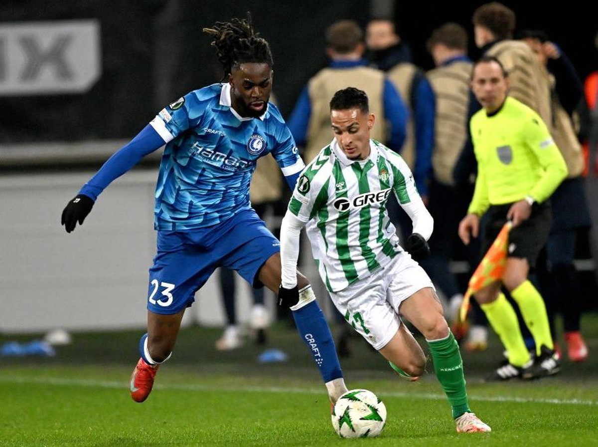 Antony bersinar bersama Real Betis. (Foto: GERRIT VAN KEULEN (Photo by ANP via Getty Images)