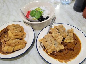 10 Oleh-oleh Bandung Terbaru 2025, Cocok Jadi Buah Tangan 10 Oleh-oleh Bandung Terbaru 2025, Cocok Jadi Buah Tangan