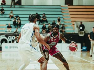 Lawan Kesatria Bengawan Solo, Bali United Basketball Awasi Pemain Tinggi Lawan Kesatria Bengawan Solo, Bali United Basketball Awasi Pemain Tinggi