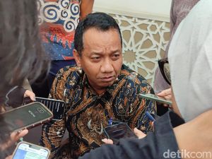 ESDM Sebut 2 WNA Pekerja Freeport Terjebak Longsor Tambang Bawah Tanah ESDM Sebut 2 WNA Pekerja Freeport Terjebak Longsor Tambang Bawah Tanah