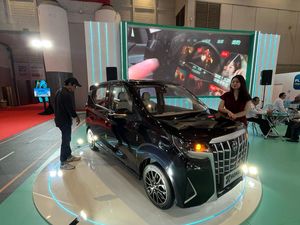 Spesifikasi Honri Boma EV Si Alphard Mini: Jarak Tempuh 130 Km, Ngecas 7 Jam Spesifikasi Honri Boma EV Si Alphard Mini: Jarak Tempuh 130 Km, Ngecas 7 Jam