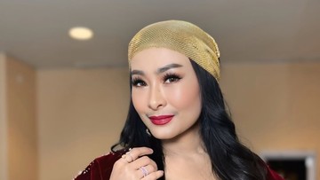 Iis Dahlia Colek Teman-teman Artis di DPR RI Beresin Sistem Distribusi Royalti