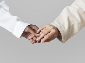 Apa Arti Wani Ngalah Luhur Wekasane? Salah Satu Filosofi Hidup Orang Jawa