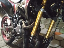 Kecelakaan Adu Banteng Honda CRF Vs Innova di Jalan Imogiri Timur