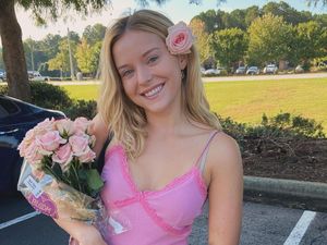 Potret Lexi Minetree, Pemeran Elle Woods Muda dalam Serial Legally Blonde Potret Lexi Minetree, Pemeran Elle Woods Muda dalam Serial Legally Blonde
