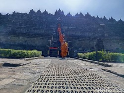 Pemasangan Stairlift di Candi Borobudur Diklaim Tidak Rusak Struktur, Tanpa Paku dan Bor