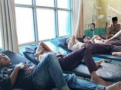 13 Siswa SMK 1 Lubuk Sikaping Sumbar Dilarikan ke IGD Usai Makan Nasi Goreng