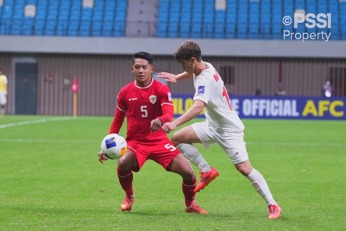 timnas indonesia u-20 vs iran timnas indonesia u-20 timnas iran u-20 piala asia u-20 piala asia u-20 2025 muhammad alfharezzi buffon