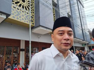 Walkot Eri Pastikan Tidak Ada Honorer yang di-PHK gegara Efisiensi Walkot Eri Pastikan Tidak Ada Honorer yang di-PHK gegara Efisiensi