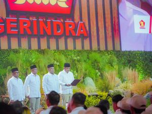 Bacakan Jati Diri Kader di HUT-17 Gerindra, Bobby: Tidak Pernah Saya Sangka Bacakan Jati Diri Kader di HUT-17 Gerindra, Bobby: Tidak Pernah Saya Sangka