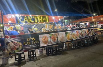 Surga Kuliner Tersembunyi: Pho dan Pizza Lezat di Warung Tenda Kelapa Gading