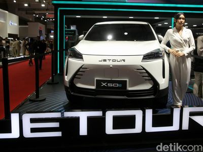 Jetour Pamer SUV Listrik X50e di IIMS 2025