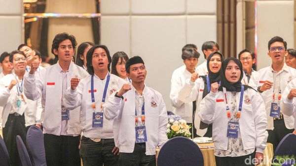 Mengenalkan Dunia Politik Lewat Program Remaja Bernegara