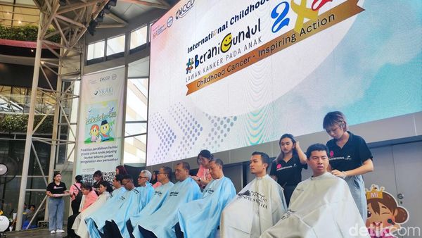 Antusiasme Masyarakat di Aksi #BeraniGundul, Dukungan Buat Pasien Kanker Anak RI