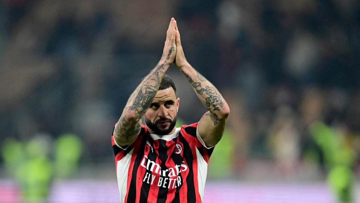 Kyle Walker akan dipermanenkan AC Milan, tapi harus ada diskon dari Manchester City. (Foto: REUTERS/Daniele Mascolo)
