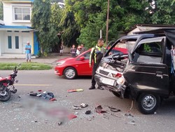 Tabrak Pikap, Pemotor di Sikka Tewas