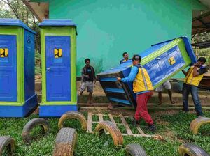 Toilet Portabel untuk Korban Kebakaran di Kendari Toilet Portabel untuk Korban Kebakaran di Kendari