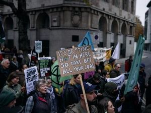 Massa Pro-Palestina Demo di London, Tolak Rencana Trump Ambil Alih Gaza