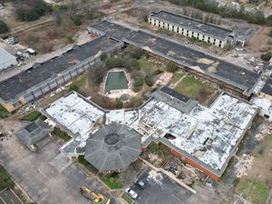 Lama Tak Ada Tanda Kehidupan, Hotel Mewah 197 Kamar Ini Mau Dihancurkan