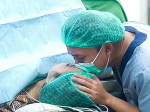 Anak Pertama Mahalini-Rizky Febian Lahir, Namanya Zairee Selina Quinlyn Anak Pertama Mahalini-Rizky Febian Lahir, Namanya Zairee Selina Quinlyn