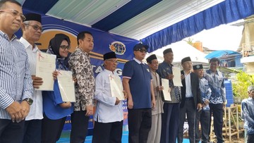 Kado Istimewa dari Menteri Nusron: SHGB untuk Nelayan Muara Angke