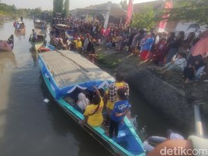 Meriahnya Tradisi Nyadran Nelayan Sidoarjo Jelang Ramadhan