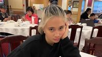 Serunya NIKI Makan Ayam Goreng hingga BBQ Korea Bareng Sahabat