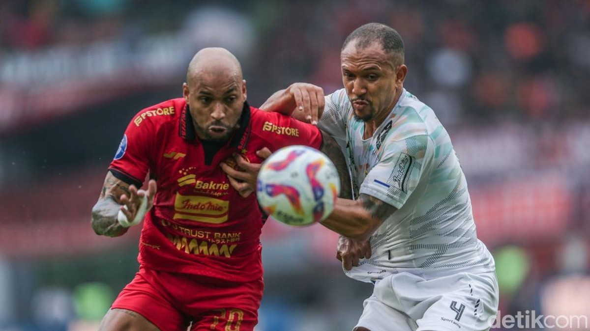 Persija Jakarta bermain seri 2-2 dengan Persib Bandung. (Foto: detikcom/Rifkianto Nugroho)