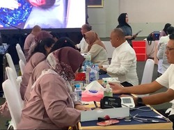 Serba-serbi Cek Kesehatan Kepala Daerah Terpilih, Ada yang Diminta Diet