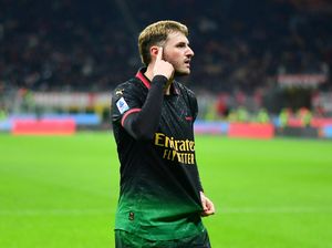 Santi Gimenez Tegaskan Mau Bertahan di Milan!