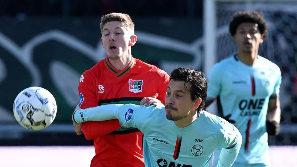 Thom Haye di laga NEC Nijmegen vs Almere City. (Foto: ANP via Getty Images/ANP)